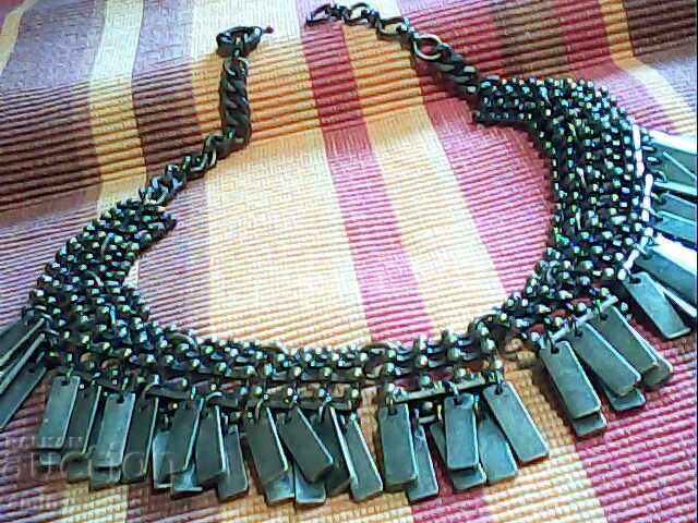 set frumos colier și brățară cu preț € 20.00 | 39.12 BGN