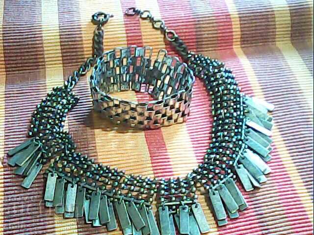 set frumos colier și brățară