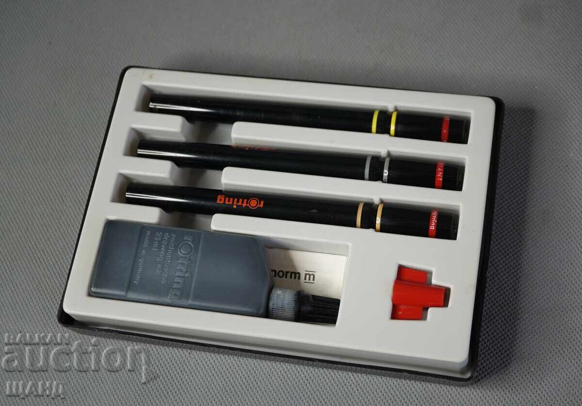 SET ROTRING COLLEGE Rapidografe germane SET CU CUTIE cu preț € 15.45 | 30.22 BGN