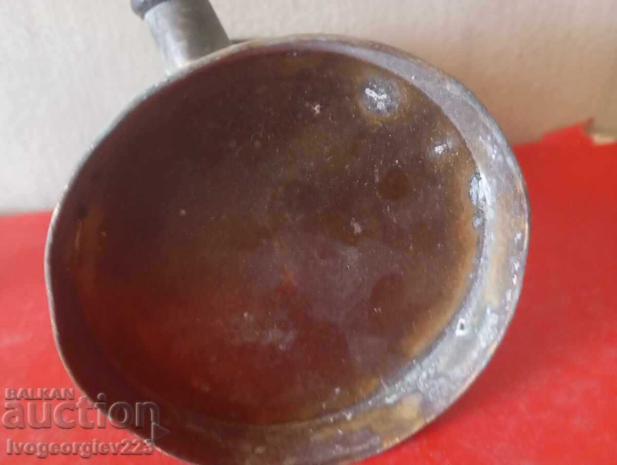 Cezve vechi cu preț € 5.00 | 9.78 BGN Cezve vechi cu preț € 5.00 | 9.78 BGN