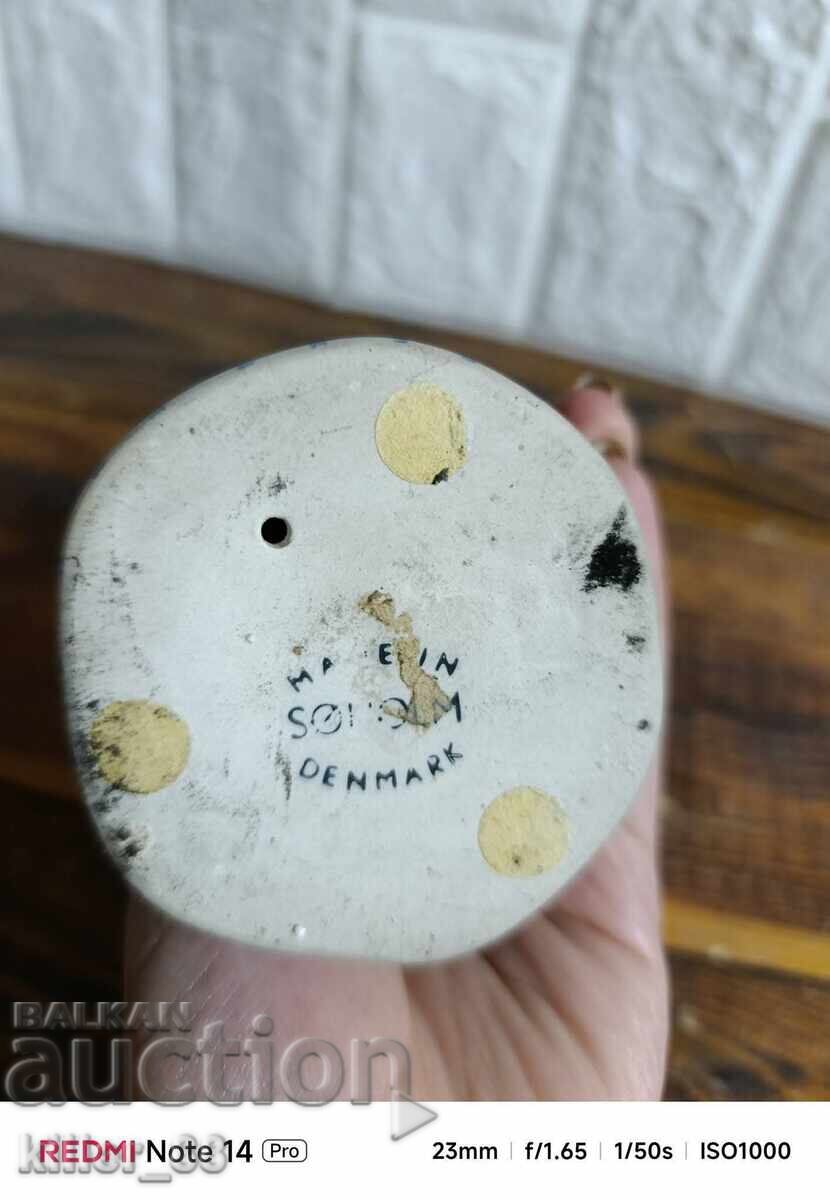 Statuetă din porțelan reprezentând o bătrână - 5