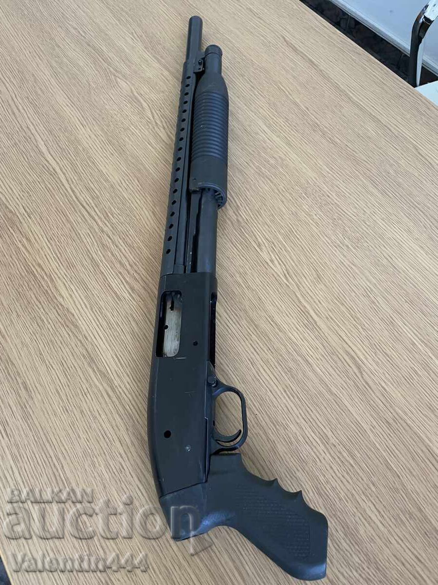 Livrarea PUȘCĂ – POMPĂ "MAVERICK", cal. 12mm – DEZACTIVATĂ/INACTIVATĂ