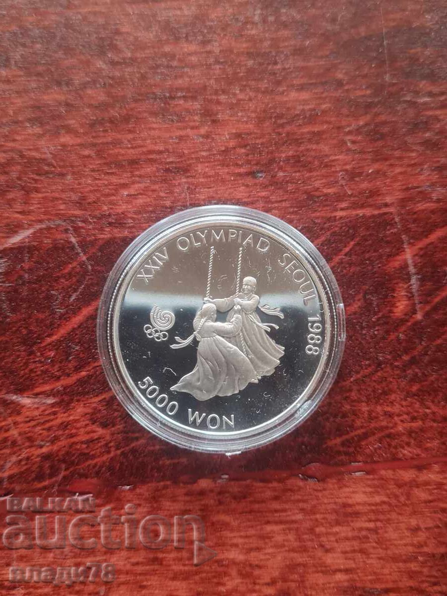 Auction  Silver coin 5000 won 1987