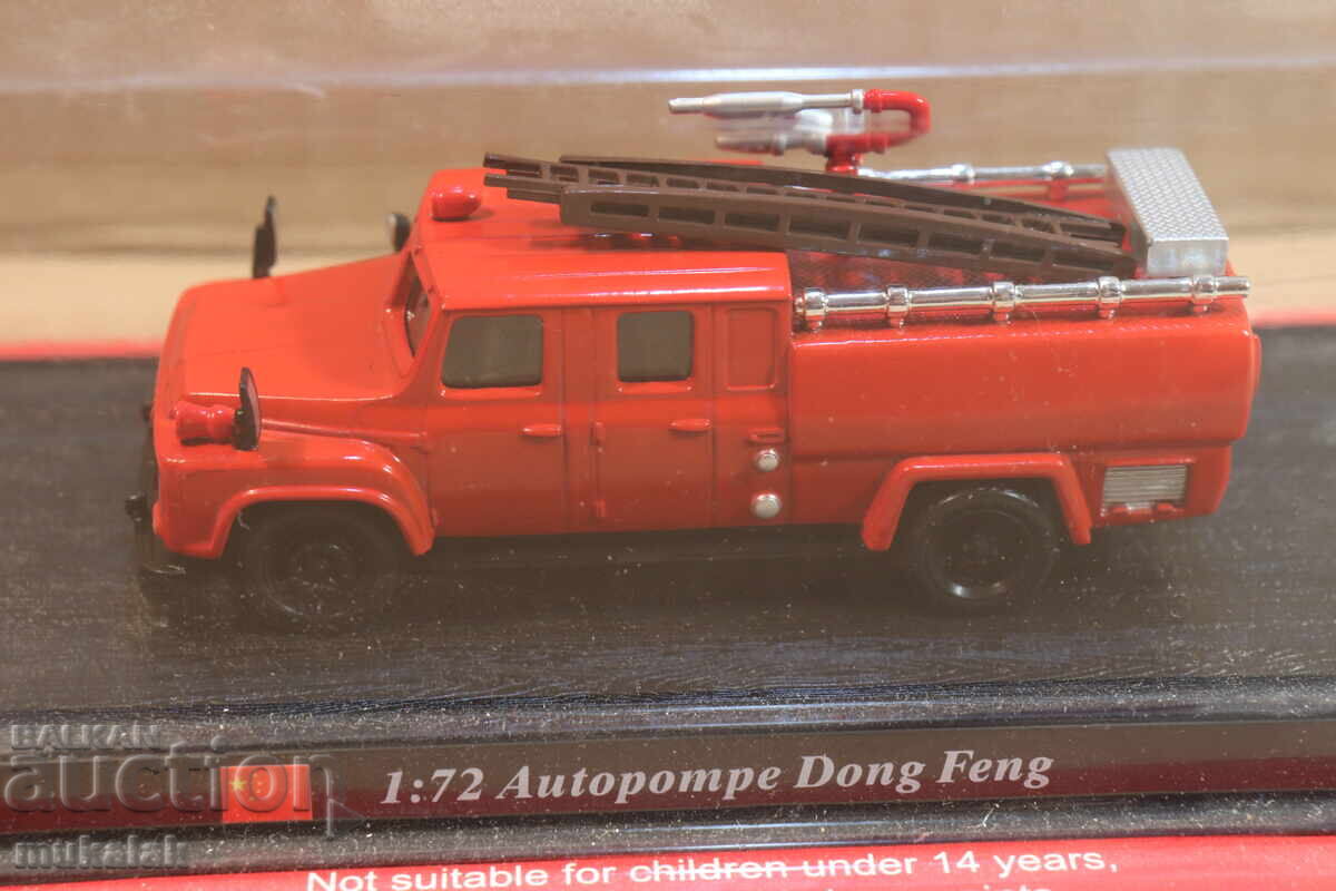 Аукцион 1/72  DONG FENG КАМИОН ПОЖАРНА   МОДЕЛ КОЛИЧКА
