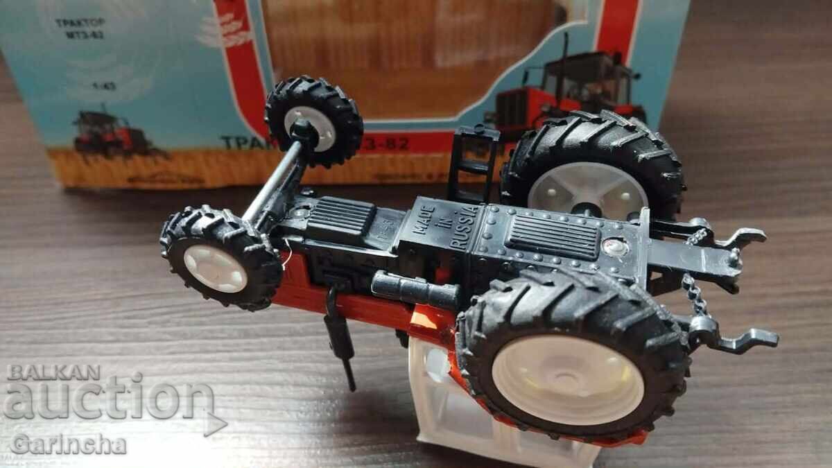 Παράδοση Τρακτέρ Belarus 1/43 Made in Russia