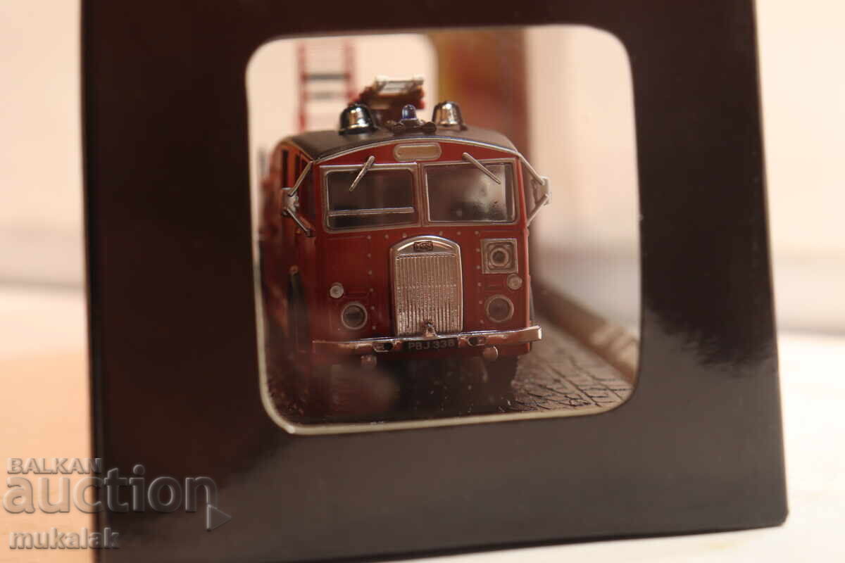 Доставка на 1/72  ATLAS   DENNIS F 12   КАМИОН ПОЖАРНА   МОДЕЛ КОЛИЧКА