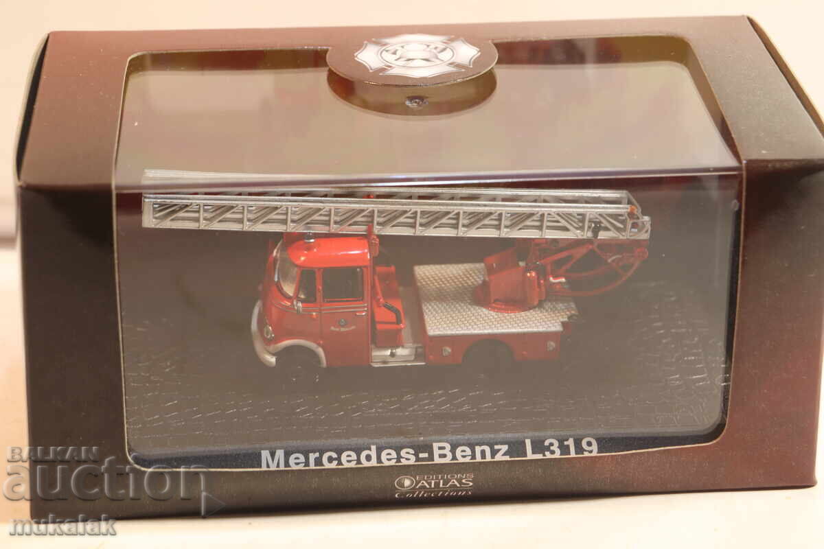 1/72 ATLAS MERCEDES BENZ FIRE TRUCK MODEL CAR