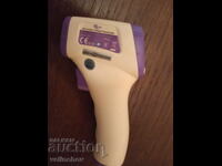 Termometru fără contact