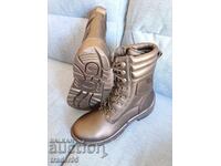 Work boots, high-cut size 43 - oil-resistant, with steel toe cap