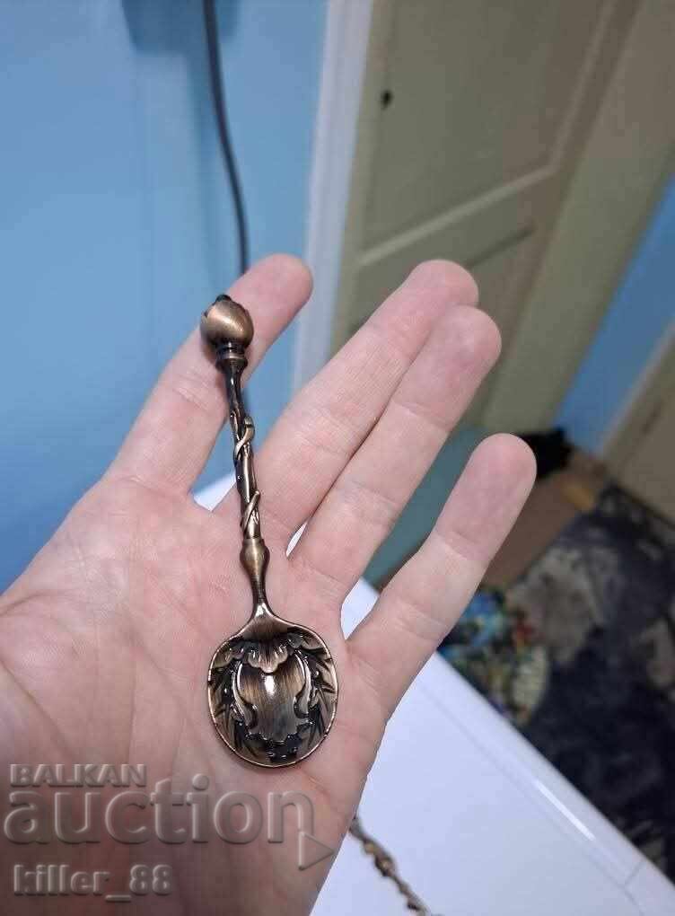 Licitație Lingurițe superbe cu furculiță, motive marine