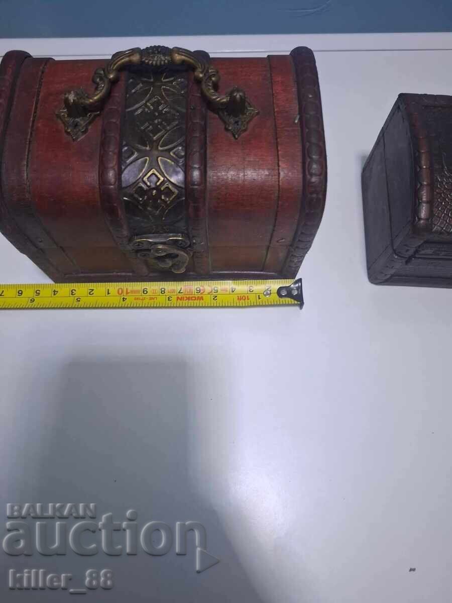 Wooden crates for a traditional tavern corner - 6
