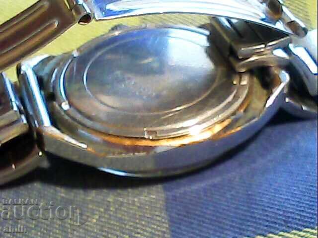 Δημοπρασία Ρωσικό ρολόι, λειτουργεί τέλεια