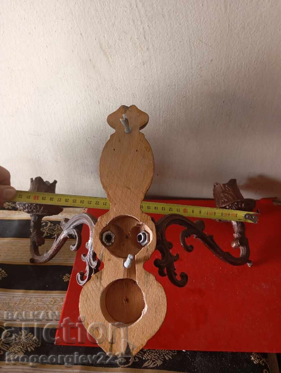Auction  Vintage wall sconce