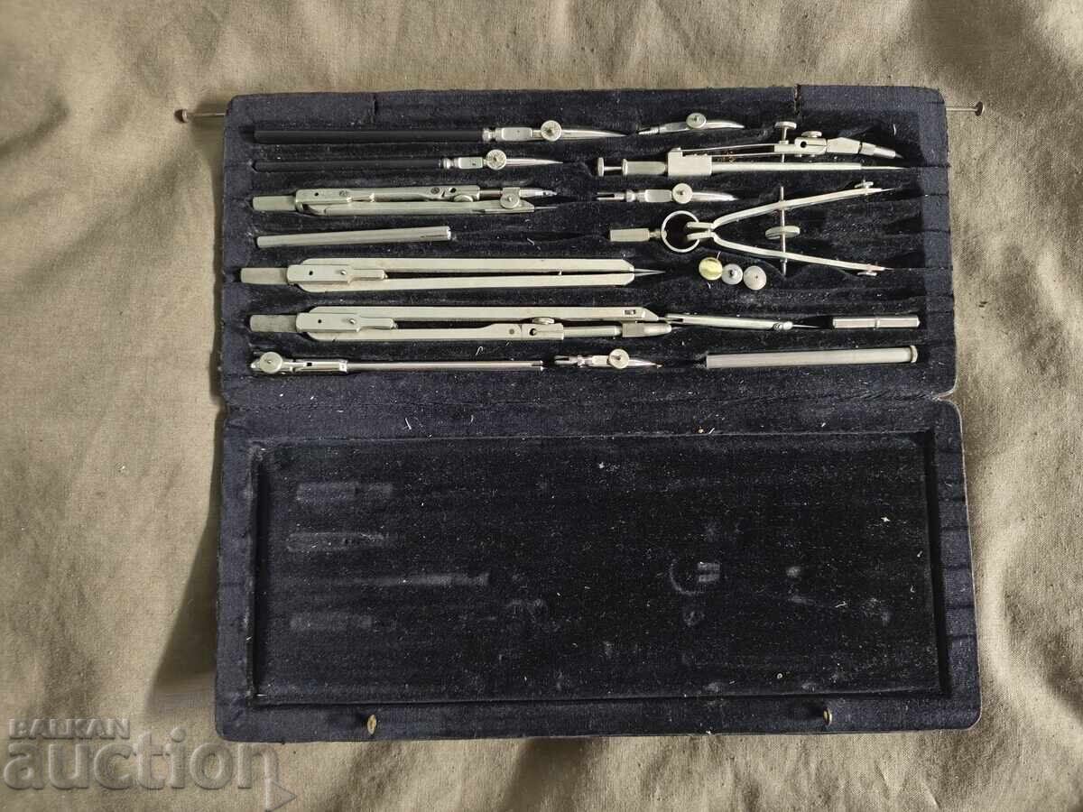 Auction  G. A. FISCHINGER STUTTGART Dividers