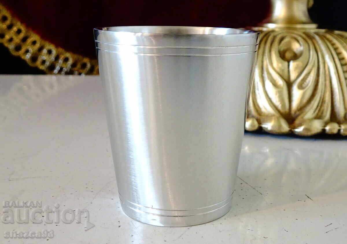 Livrarea Pahar din cositor pentru rachiu, dragon