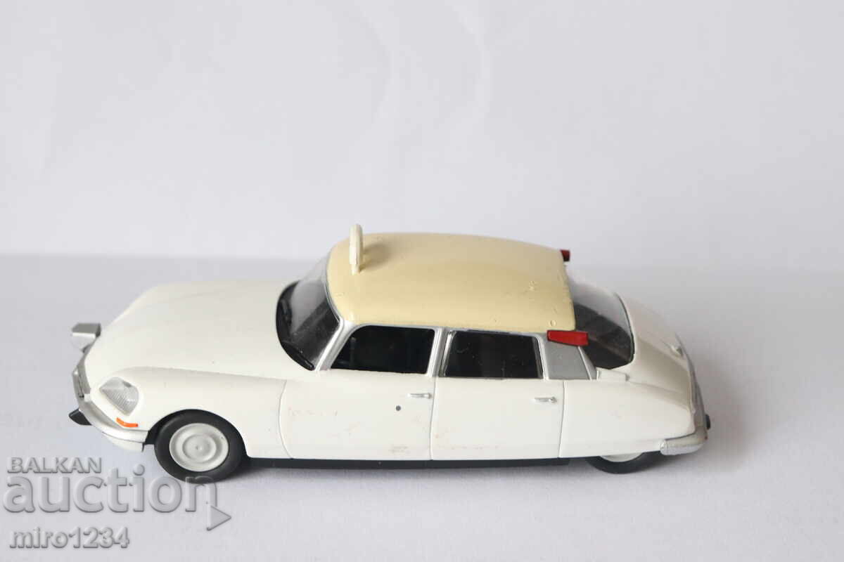 1/43 CITROEN TAXI ΤΑΞΙ ΑΥΤΟΚΙΝΗΤΑΚΙ ΠΑΙΧΝΙΔΙ ΜΟΝΤΕΛΟ με τιμή € 0.01 | 0.02 BGN