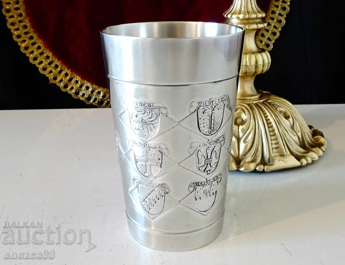 Licitație Cană din cositor 450 ml, cavaler, castel, steaguri