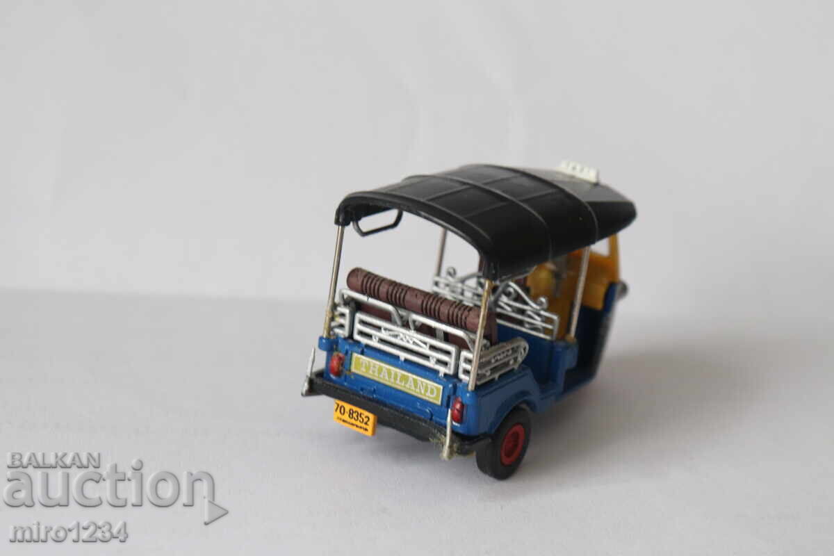 Livrarea 1/43 TUK TUK TAXI MAȘINUȚĂ JUCĂRIE MODEL