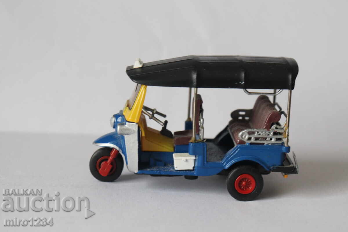 1/43 TUK TUK TAXI MAȘINUȚĂ JUCĂRIE MODEL
