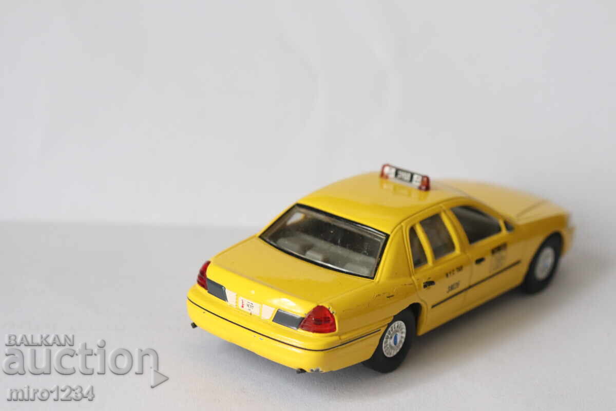 Παράδοση 1/43 FORD NEW YORK TAXI ΜΟΝΤΕΛΟ ΑΥΤΟΚΙΝΗΤΟΥ ΠΑΙΧΝΙΔΙ