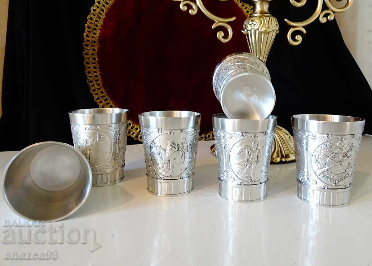 Pahare de vin din cositor Înger, Trompetist, Puști