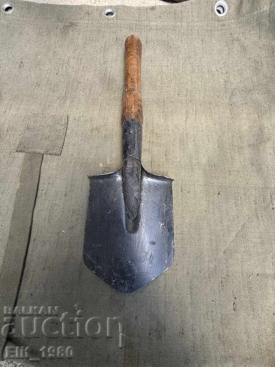 Russian soldier's shovel 1944 - 5