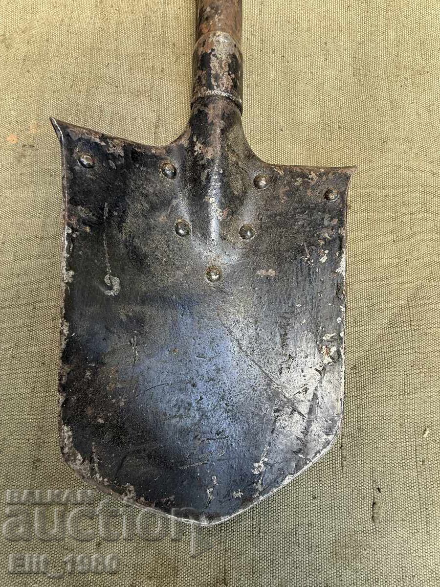 Soldier's shovel 1915 with price € 35.00 | 68.45 BGN Soldier's shovel 1915 with price € 35.00 | 68.45 BGN