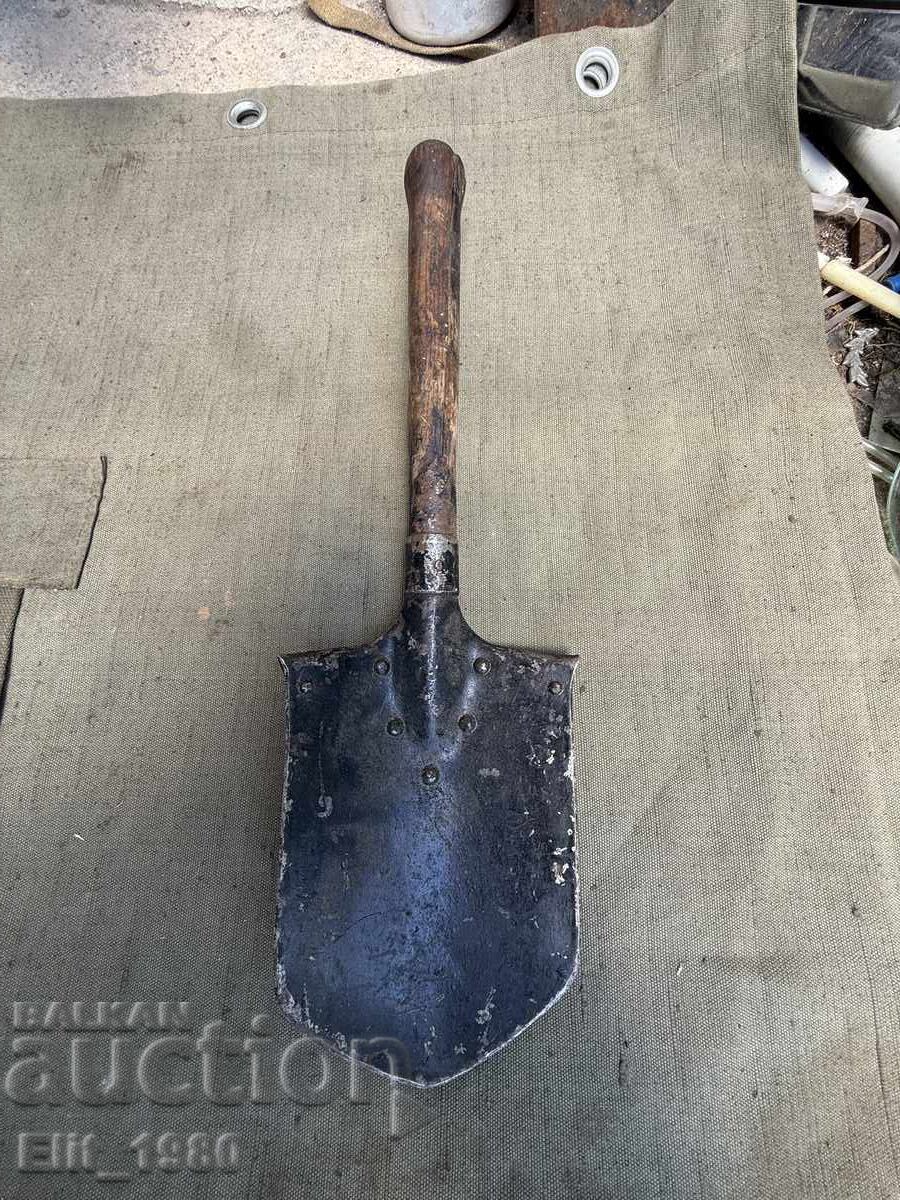 Soldier's shovel 1915 Soldier's shovel 1915