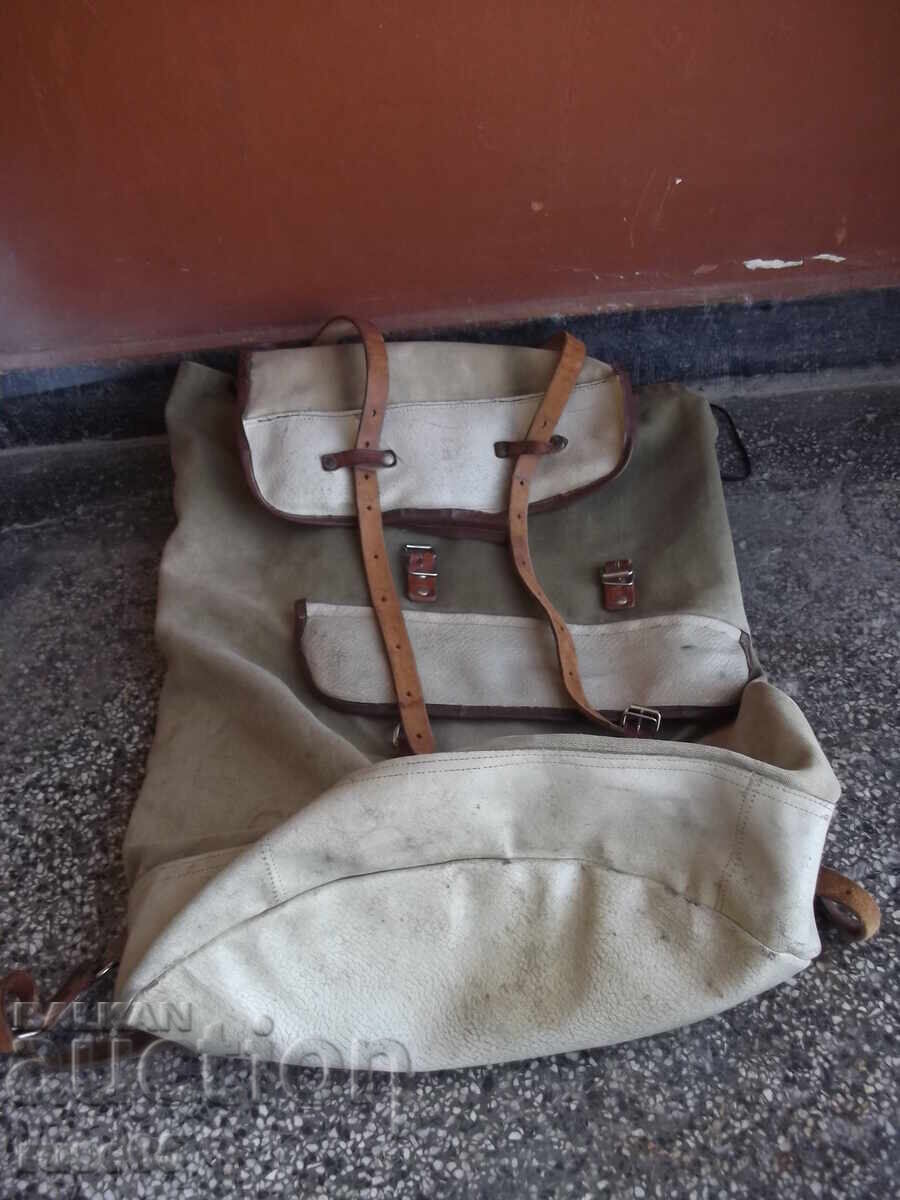 Licitație Rucsac turistic vechi din pânză