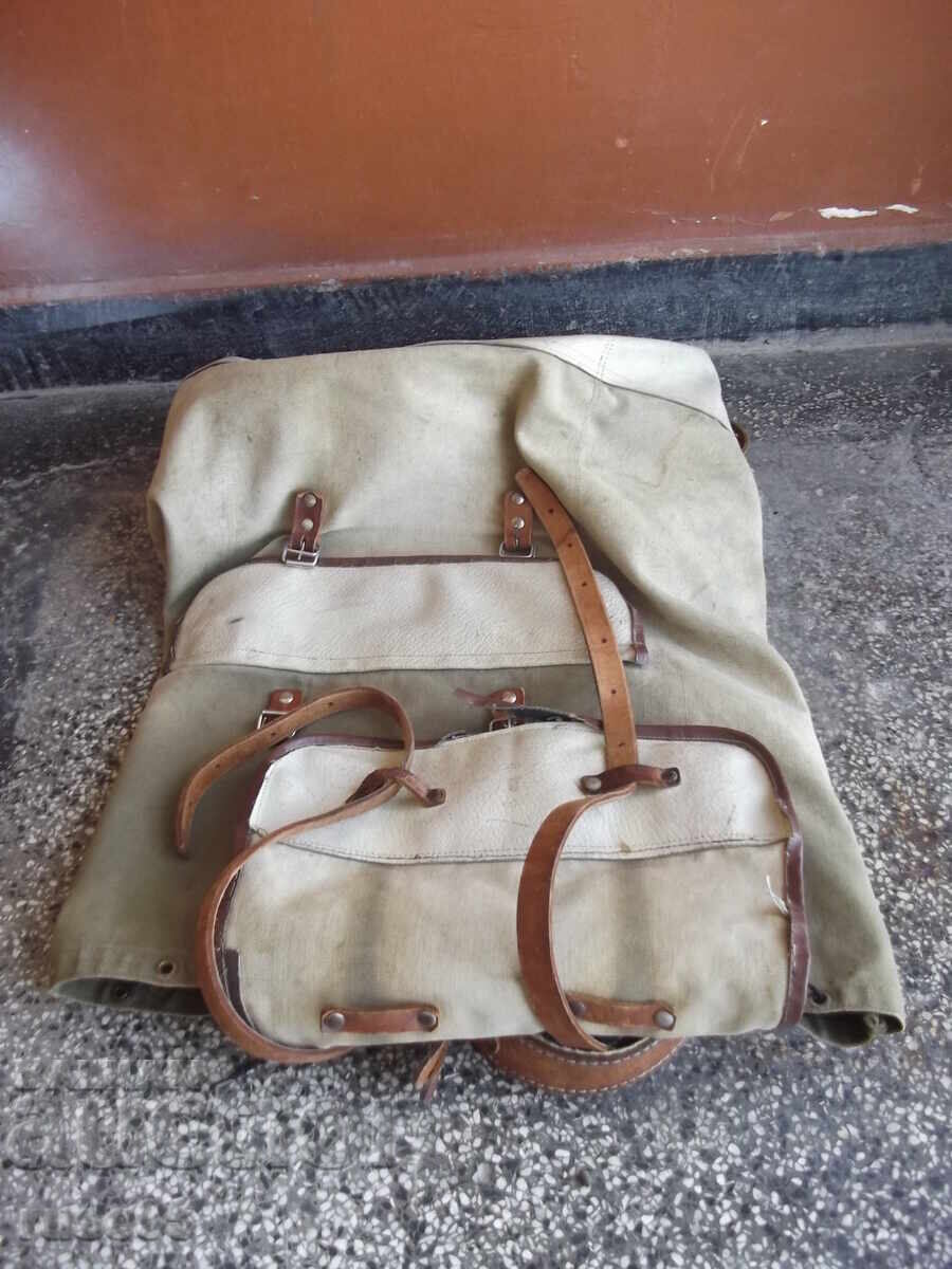 Livrarea Rucsac turistic vechi din pânză