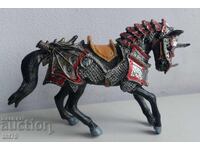 Фентъзи фигура: кон.