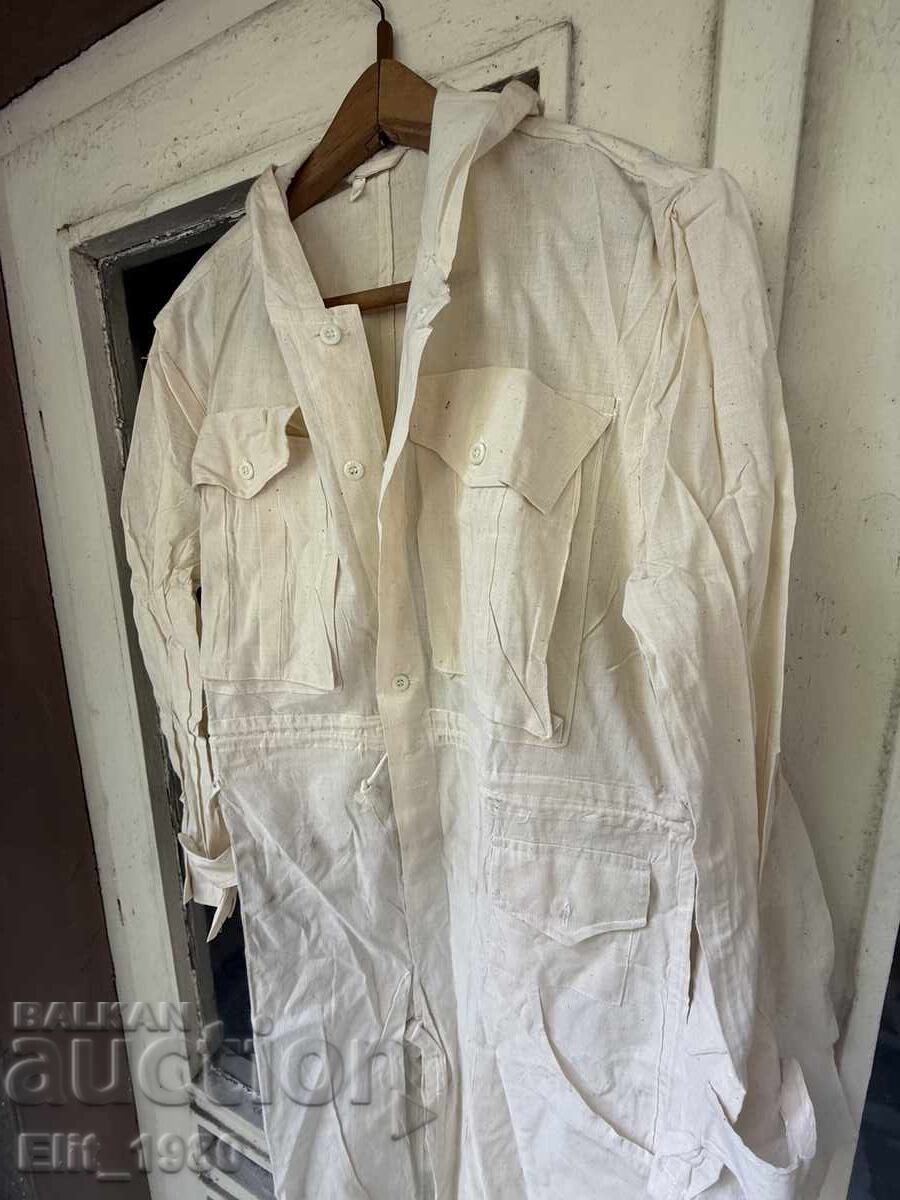 Delivery of Soc Military Camouflage Overalls Winter