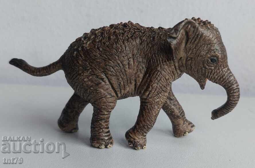Фигура, животни малък слон – Schleich.