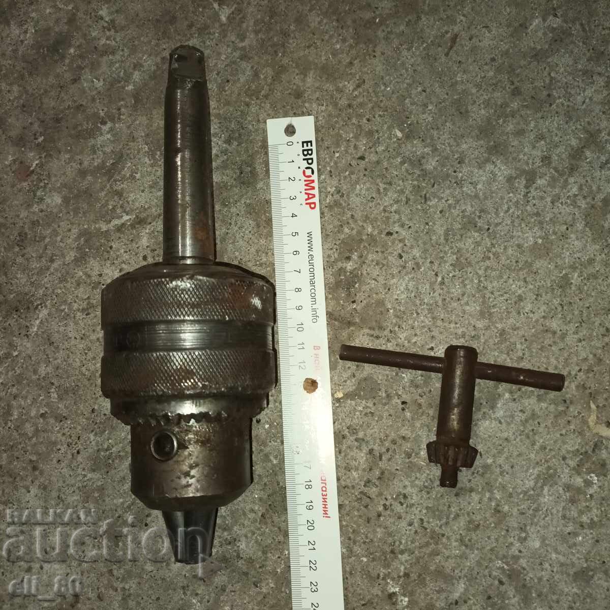 Drill chuck with key, working
