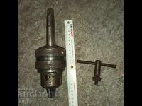 Drill chuck with key, working