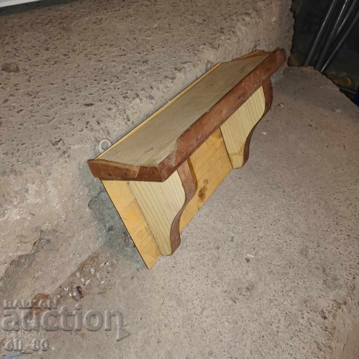 raft de perete din lemn cu preț € 3.00 | 5.87 BGN