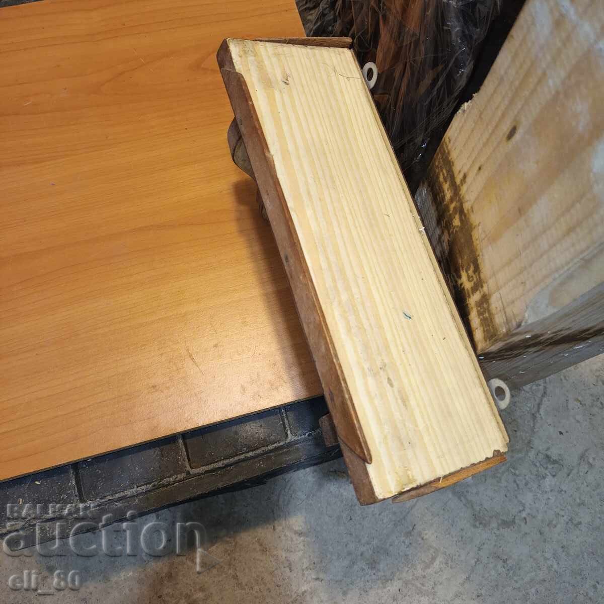 raft de perete din lemn - 7