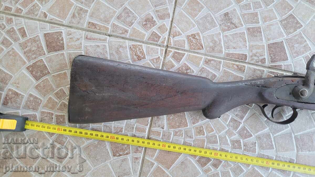 Pușcă, cremene, șașan, boiie cu preț € 190.00 | 371.61 BGN