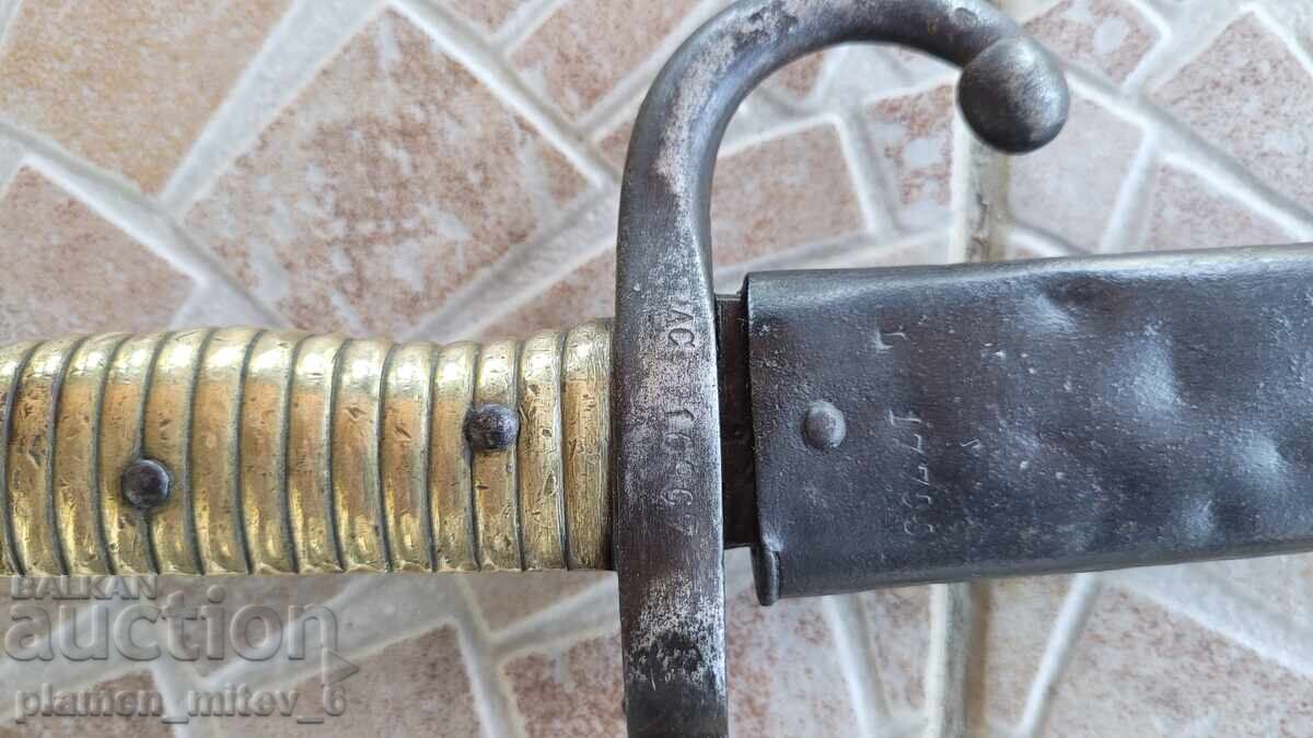 Licitație Baionetă, cuțit, baionetă