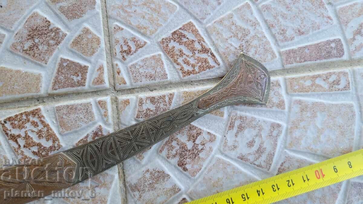 Παράδοση Μαχαίρι, καμά, στιλέτο, μαχαίρι Τουαρέγκ