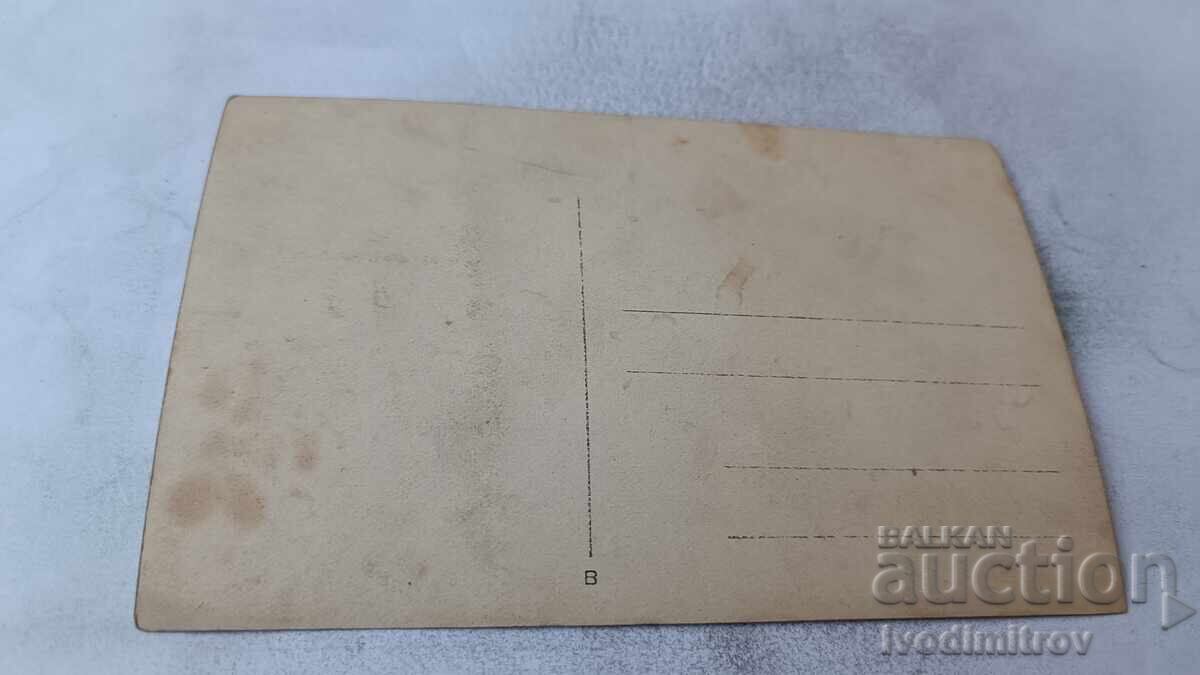 Φωτογραφία Νεαρές κοπέλες τον χειμώνα με τιμή € 1.17 | 2.29 BGN