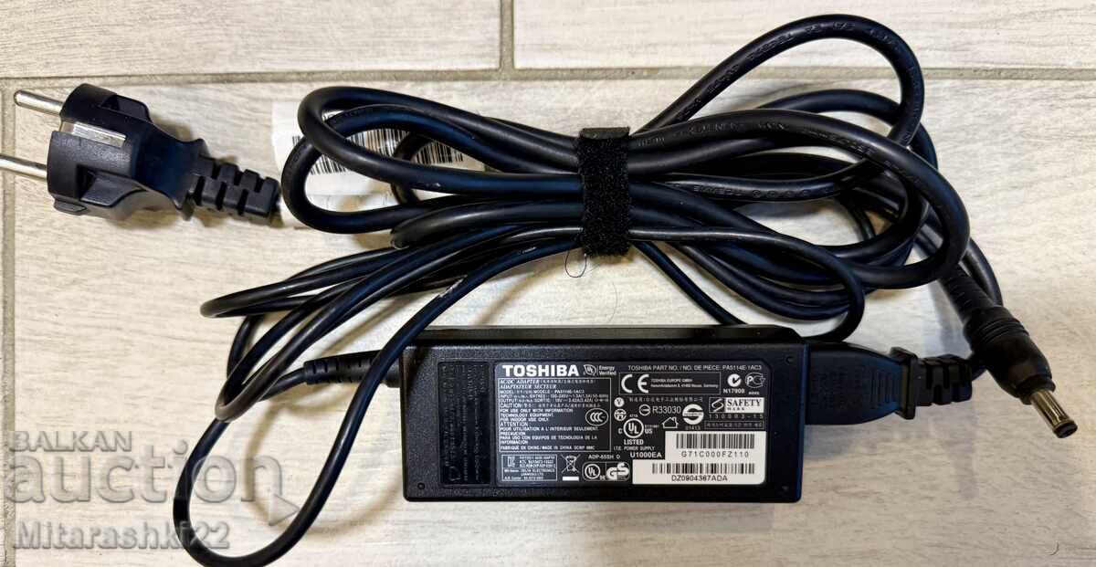 ЗАРЯДНО ЗА ПРЕНОСИМ КОМПЮТЪР ЛАПТОП TOSHIBA