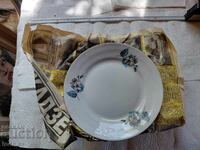 Vintage Bulgarian porcelain, set of plates