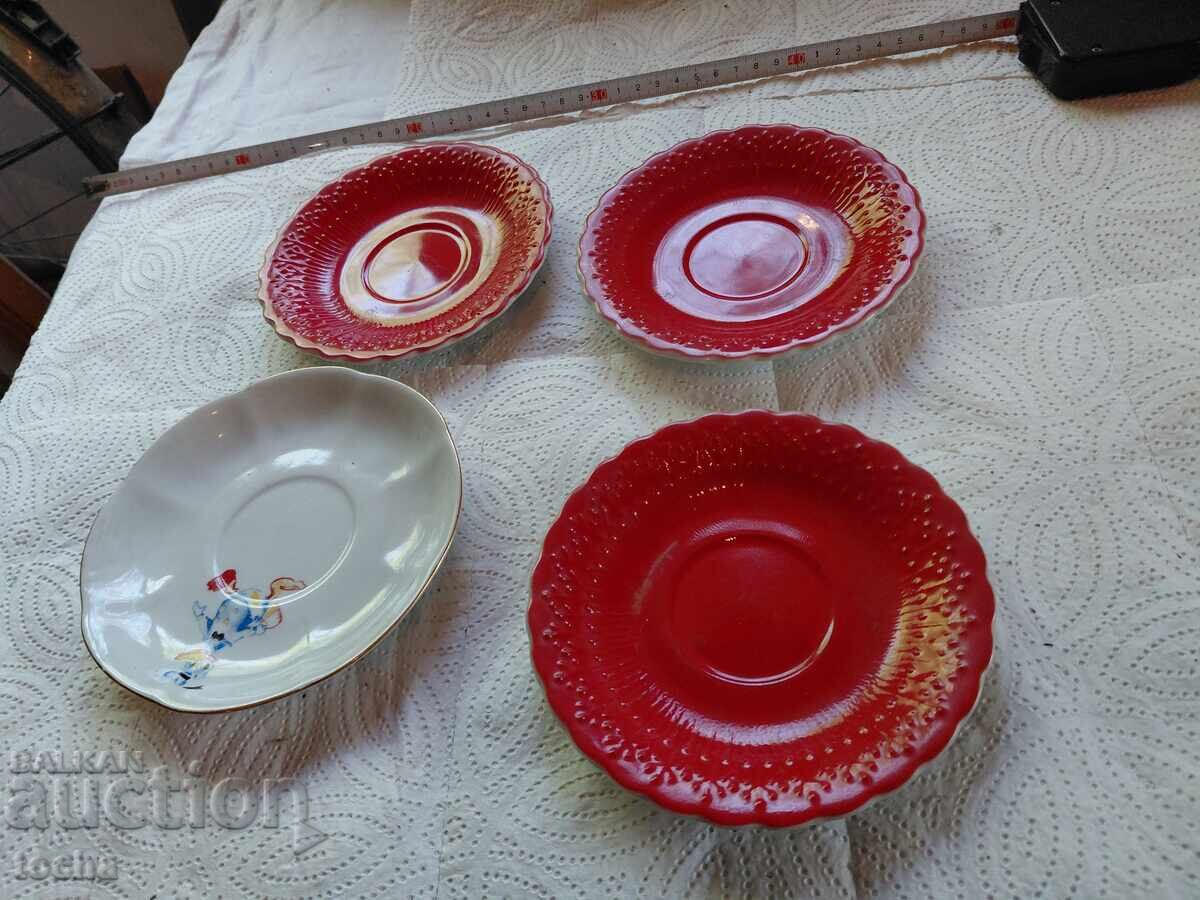 Porțelan bulgăresc vechi, farfurioare, lot unu cu preț € 0.99 | 1.94 BGN