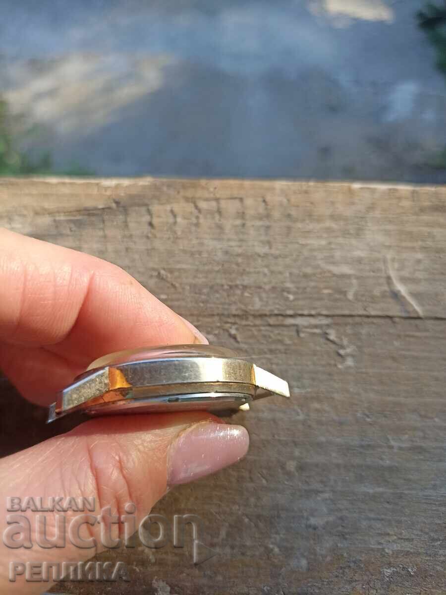 Delivery of A collector's watch