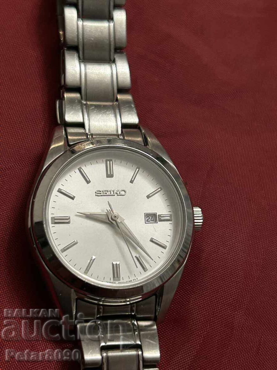 Дамски часовник Сейко като нов! с цена € 12.00 | 23.47 лв.