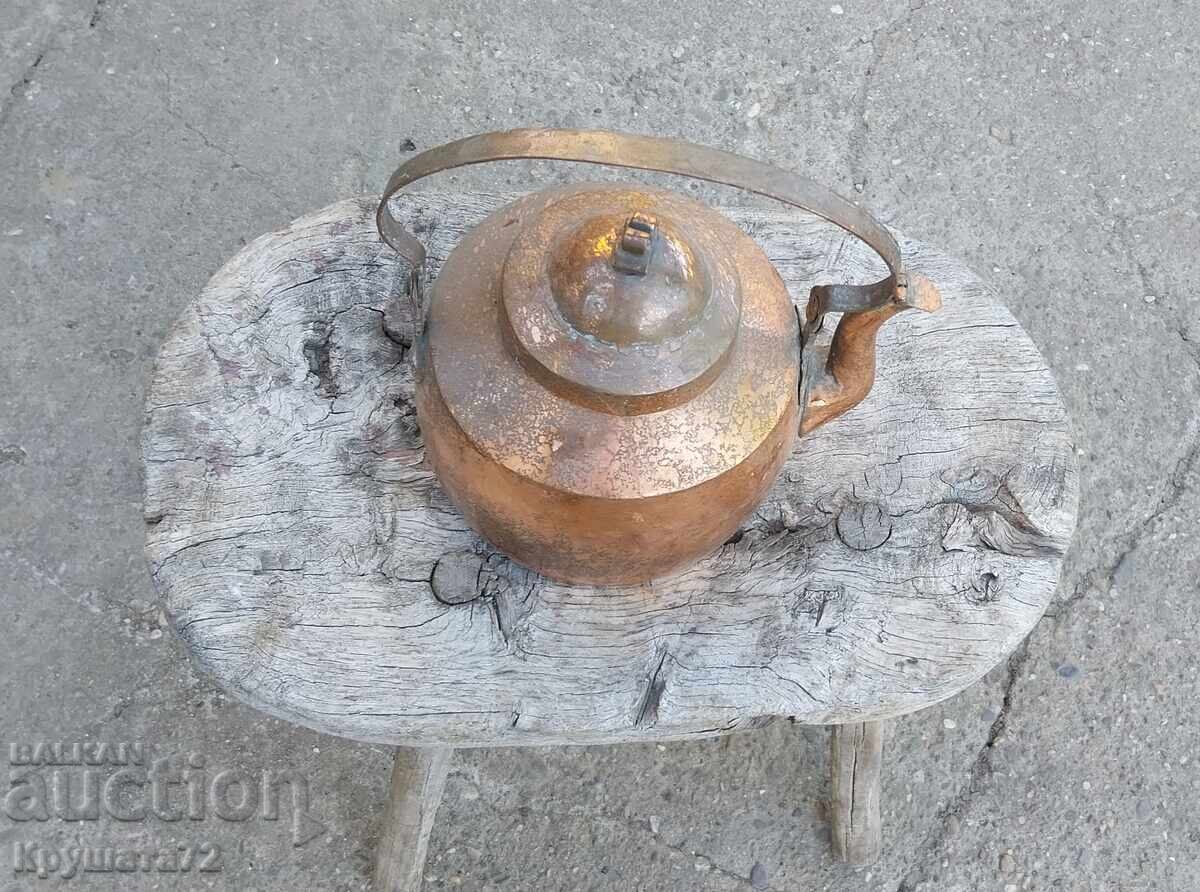 Стар Меден Чайник....