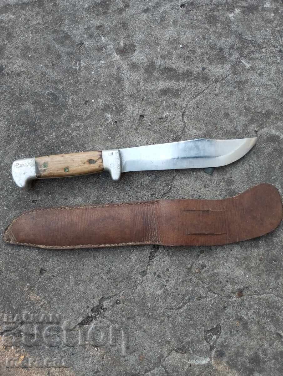 Auction  Old hunting knife