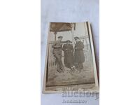 Fotografie Dolni Chiflik Trei bărbați fumând țigări 1931
