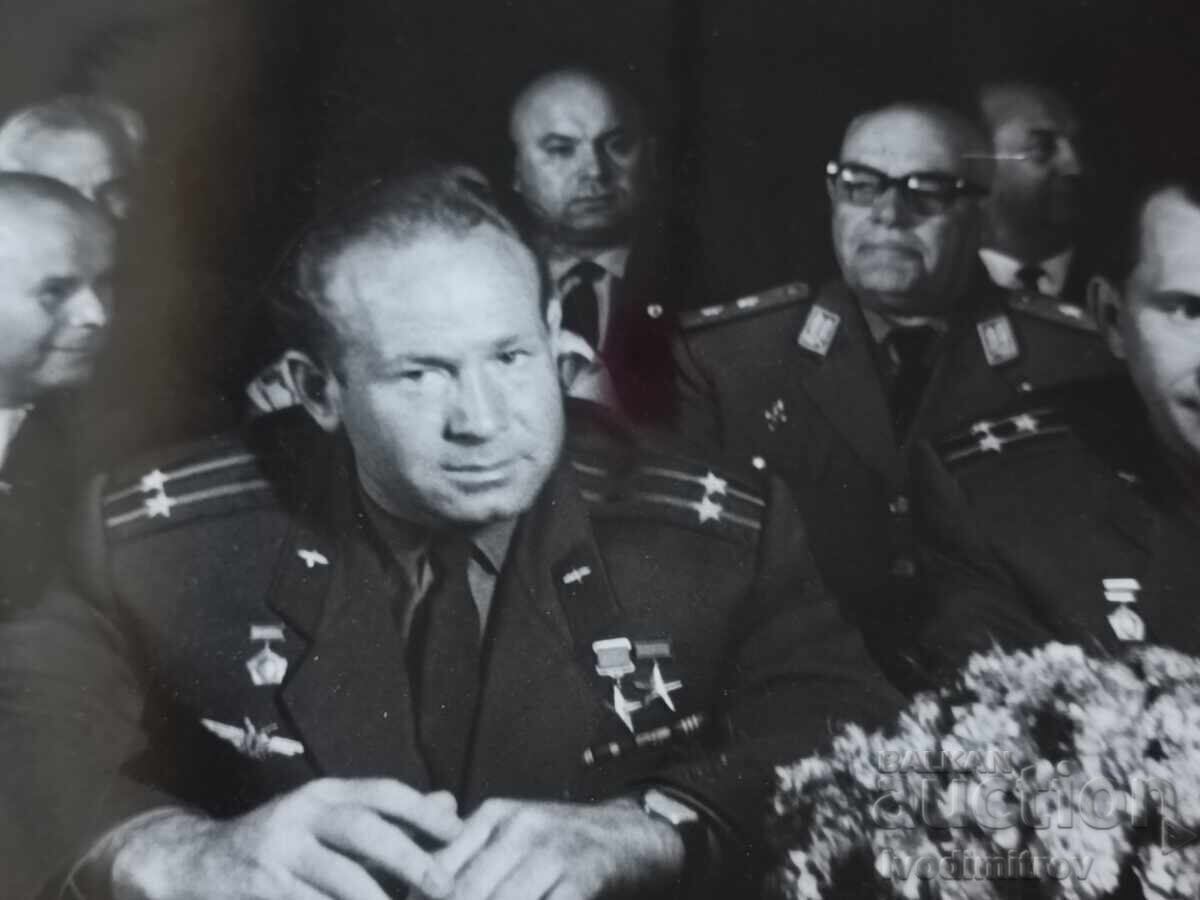 Delivery of Army General Dobri Dzhurov with Soviet generals and cosmonauts